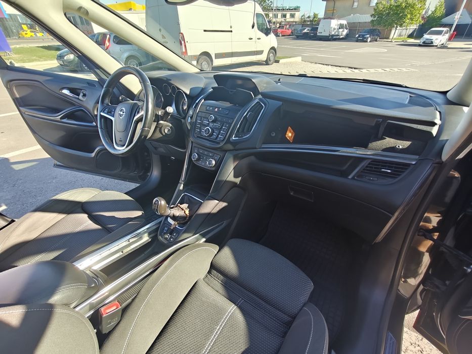 Opel Zafira Tourer 1.6 cdti