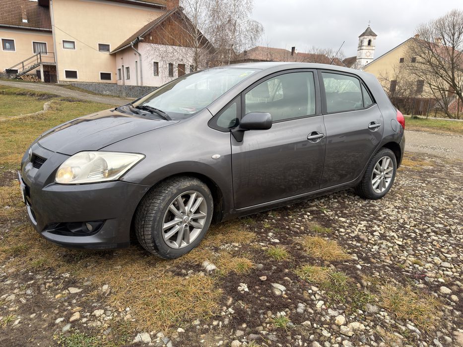 Toyota Auris 2.0