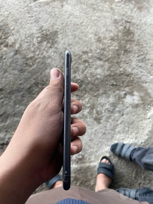 Arzonga Iphone 7 plus 550 ming som