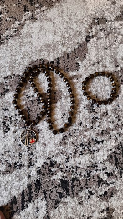 Лот от колиета със гривни