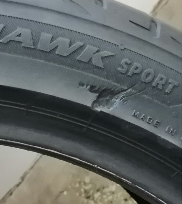 2 броя летни гуми Firestone Firehawk sport.