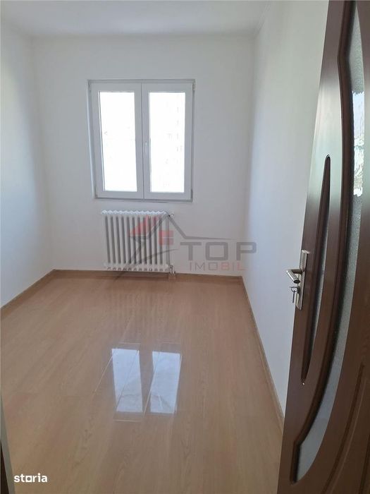 Apartament cu 3 camere Liceul Miron Costin — fotografia 3
