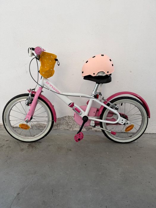 Vand bicicleta pentru fete 3-6ani