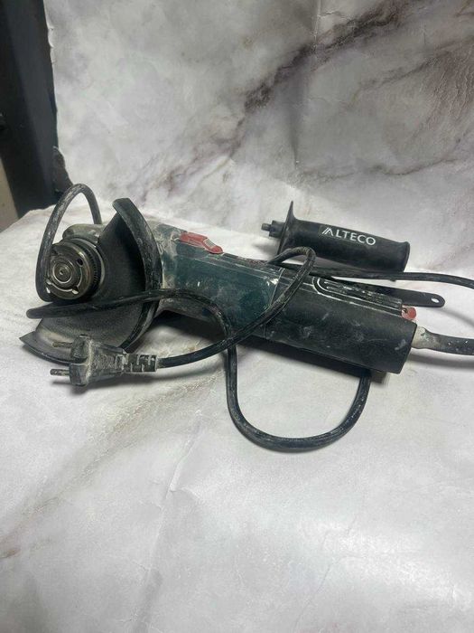 болгарка лот 961056 Макинск