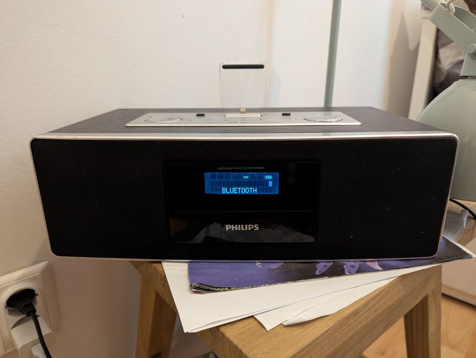 Radio digital philips dtb855 10 cu Bluetooth, USB, cd si dock iphone/ipad