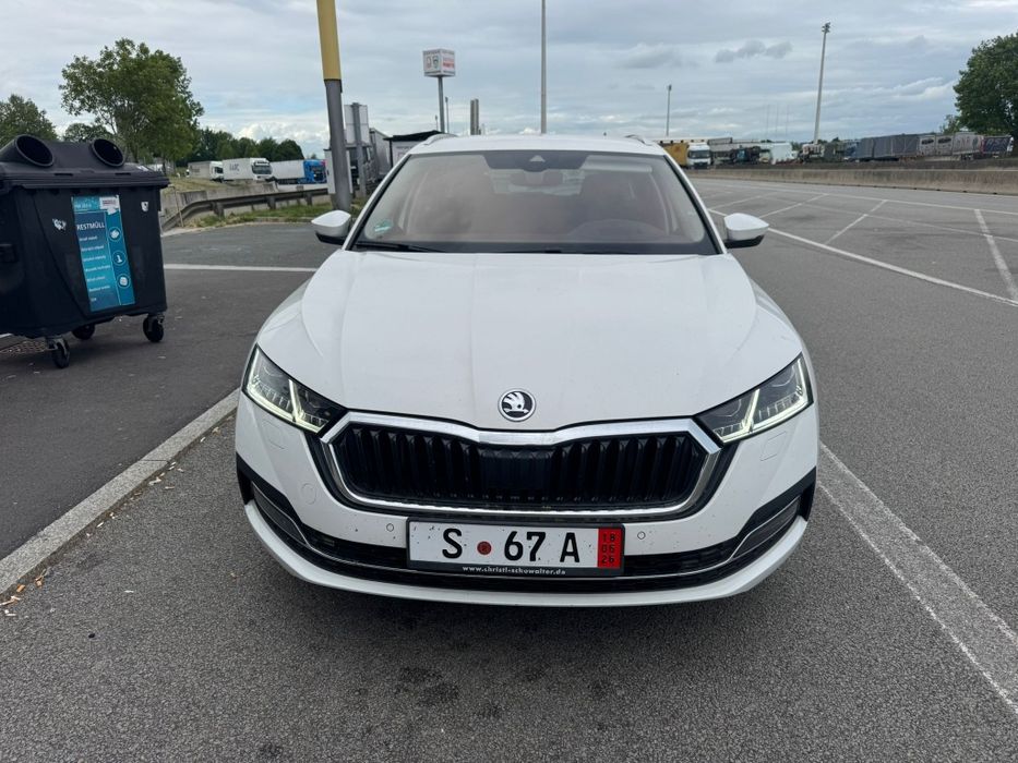Skoda Octavia IV,E-Hybrid,Webasto,Matrix,Piele perforata,Camera