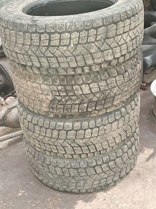 Шины липучки стояли на ниве