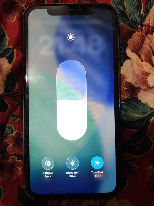 iPhone 11           .