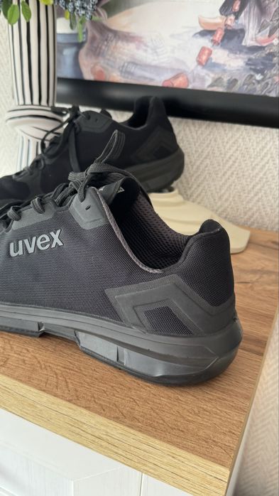 Мъжки работни обувки Uvex S1P номер 48