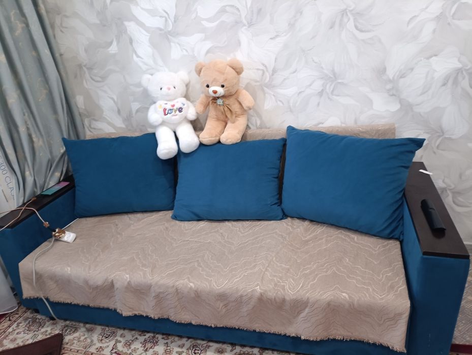 Продается диван норм состояние