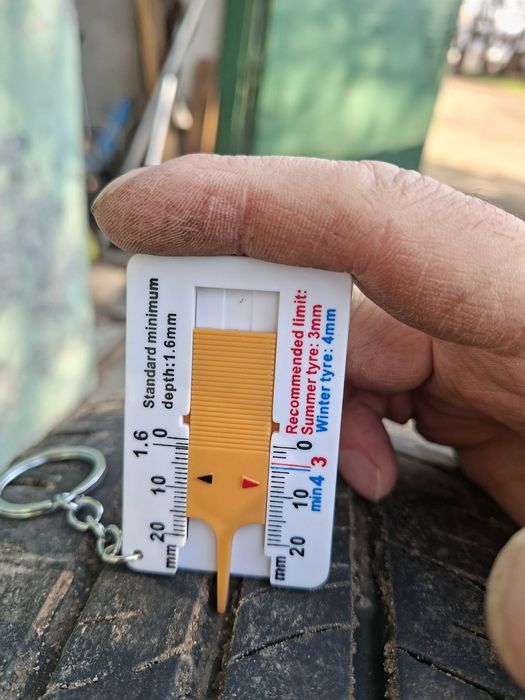 Автомобилни гуми 185/60/16