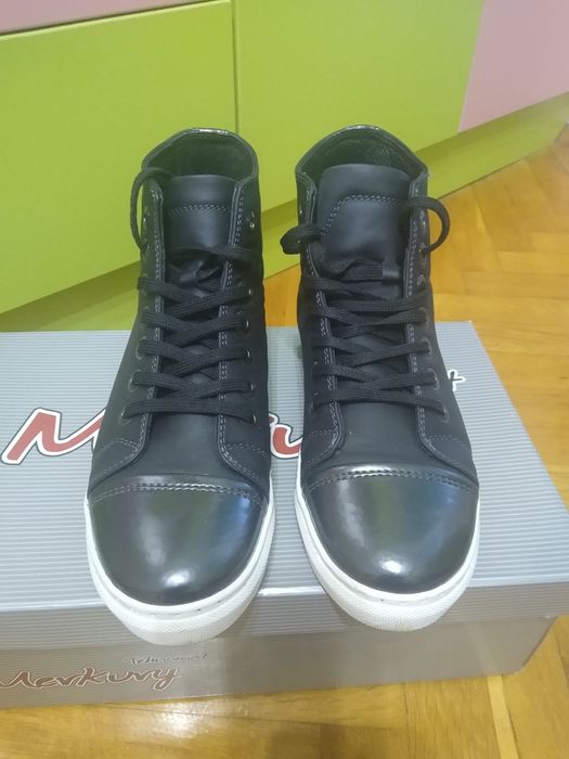 Дамски  боти и ботуши