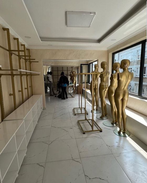 Проектиране и цялосно оборудва за бутици  и магазини.