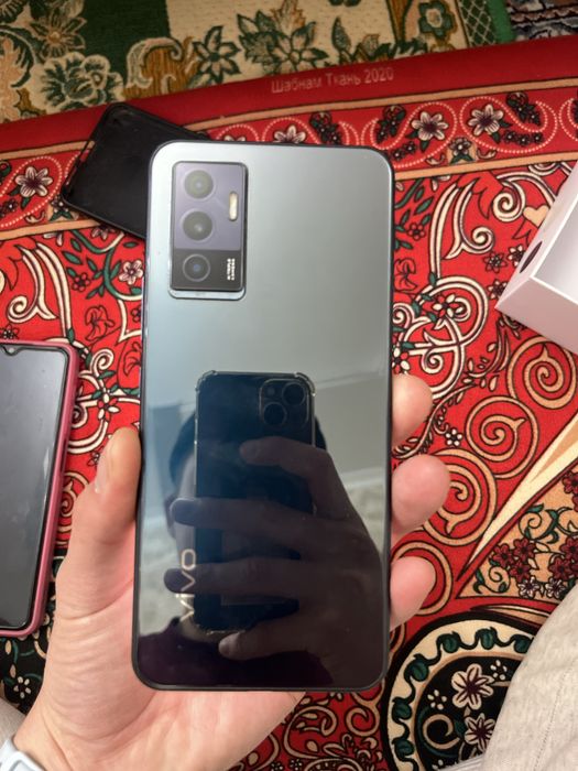 Телефон Vivo V23e
