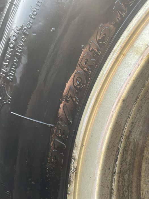 Jante aliaj R16 5x114,3 Hyundai Kia cu anvelope de iarna 215 70 R16