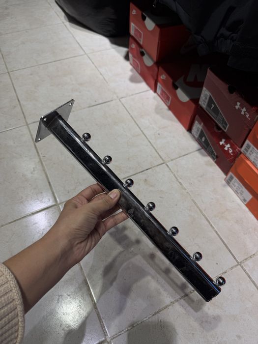 Продам кронштейн недорого