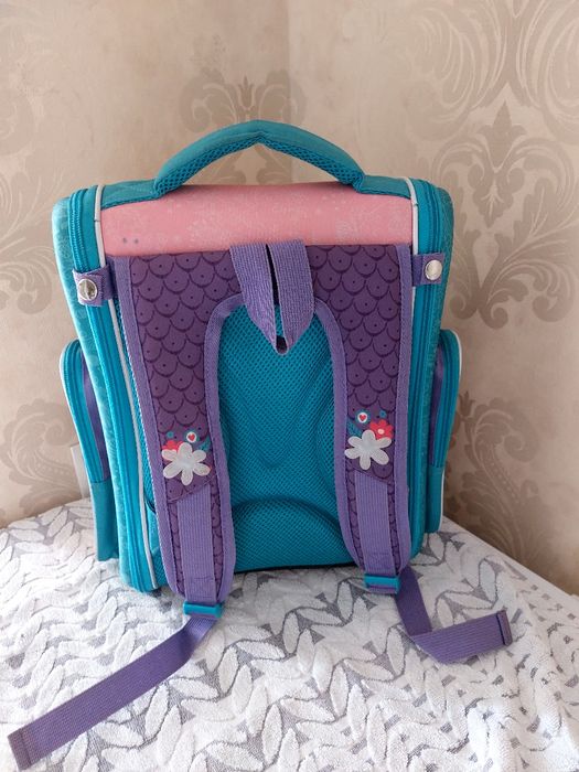 Рюкзак школьный продам