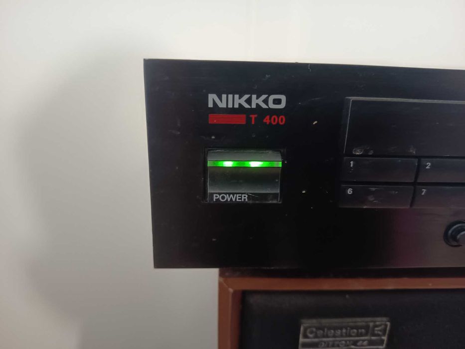 Тунерът Nikko t400