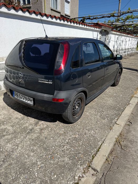 Opel Corsa C 1.2 2002 в движение