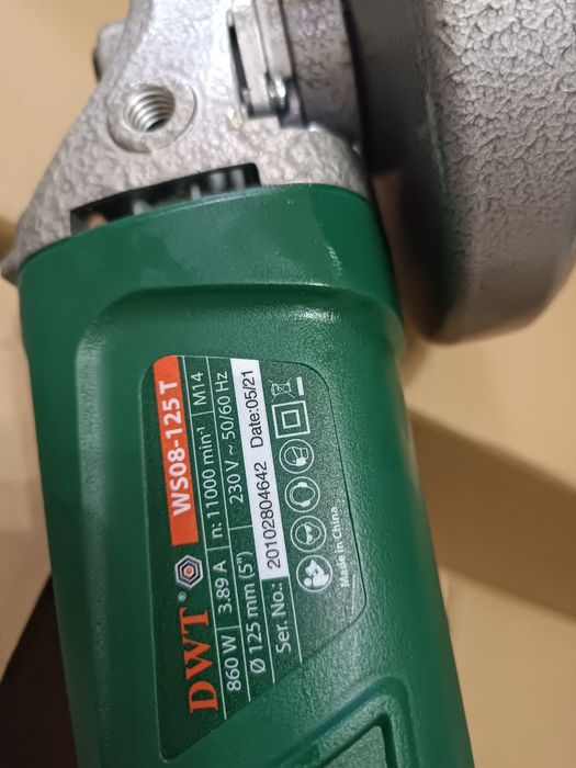 продам Болгарку DWT