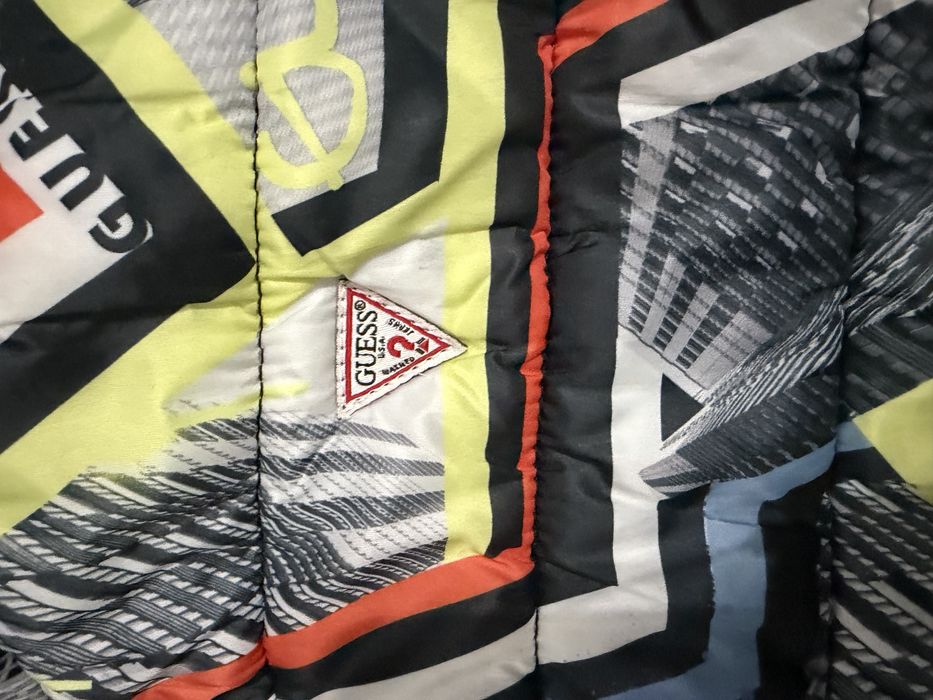 Пролетно Яке Guess 14