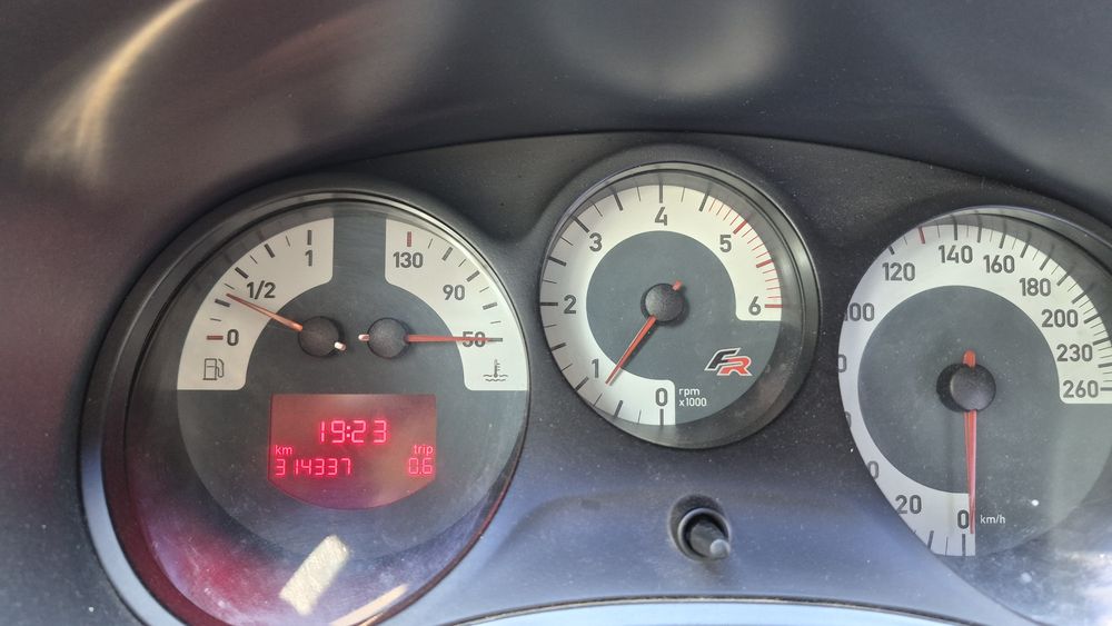 Seat leon 1p FR // 2.0 d