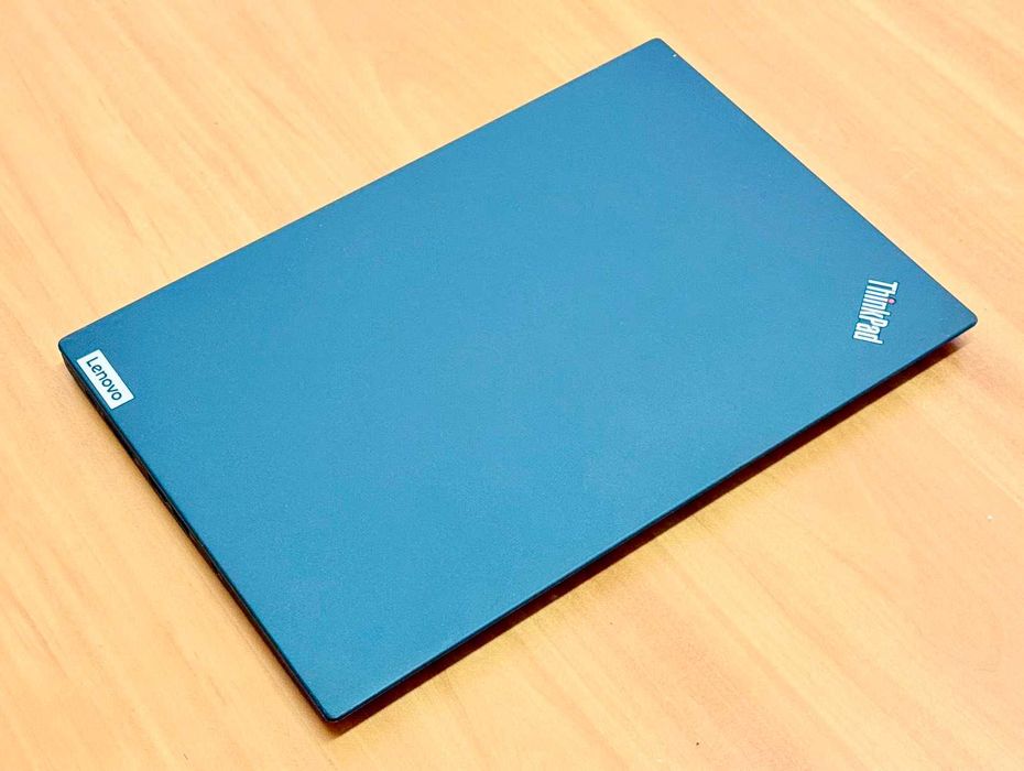 Core i7 1185G7\16GB RAM\256GB SSD\14"FHD IPS TouchScreen \Lenovo ThinkPad T14s Gen 2