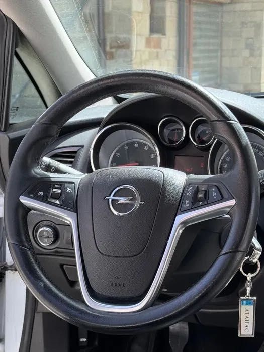 Opel Astra J 1.4 Turbo