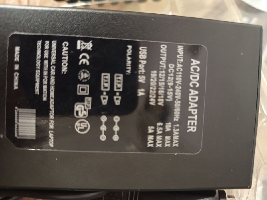 Адаптор 220/12 волта