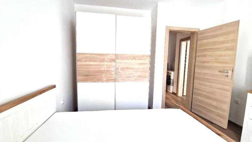 Дава се под наем Двустаен апартамент в к.к. Св.Св. Константин и Елена - 65 кв.м за 612 € - Снимка #4