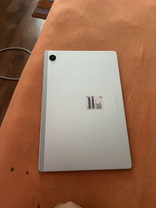 Продам планшет samsung tab a8