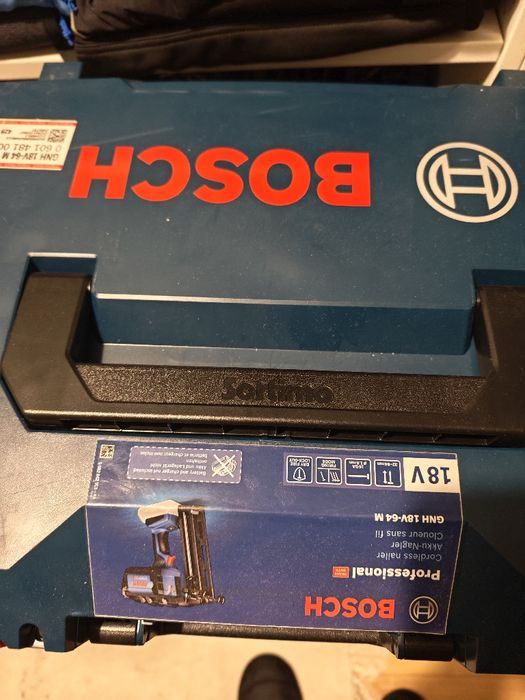 Pistol cuie Bosch GNH 18-V 64