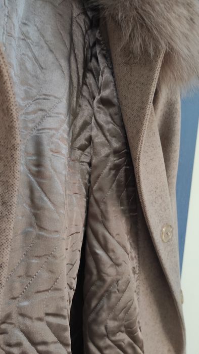 Женское пальто с мехом