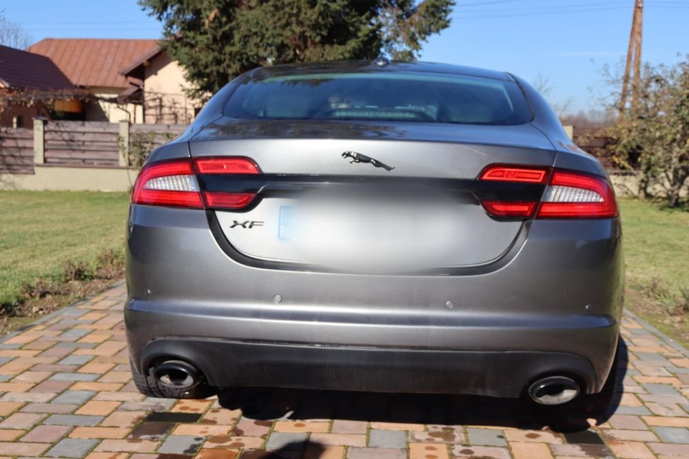 Jaguar XF 3.0d 2011