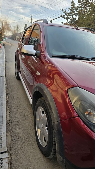 Машина сатылады.