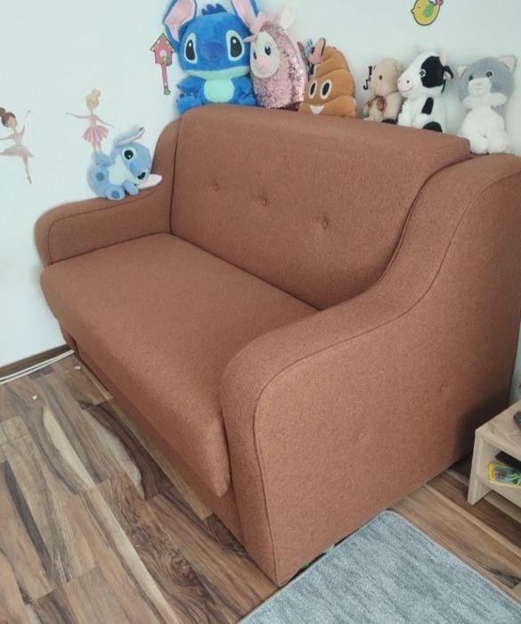 Vând canapea extensibila