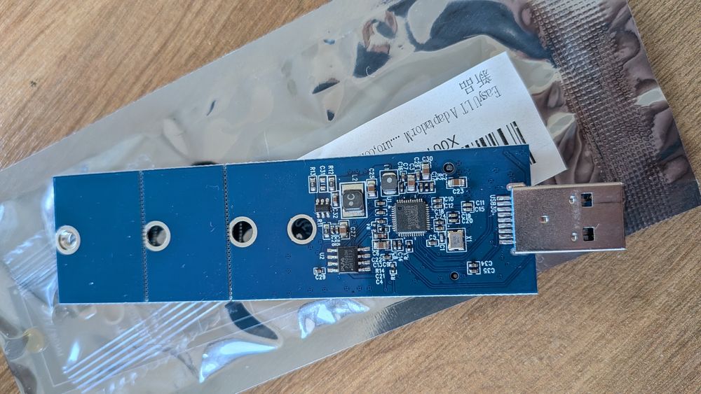Adaptor USB3 la SSD M.2 EasyULT