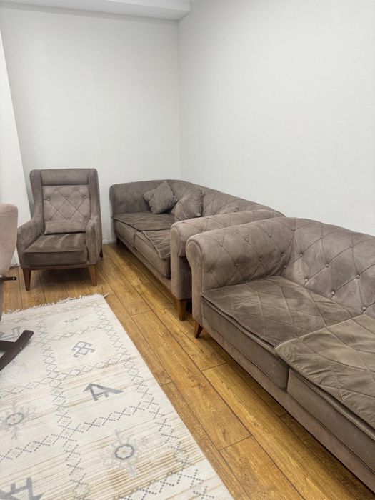 Продам 2 дивана и кресло (Турция)