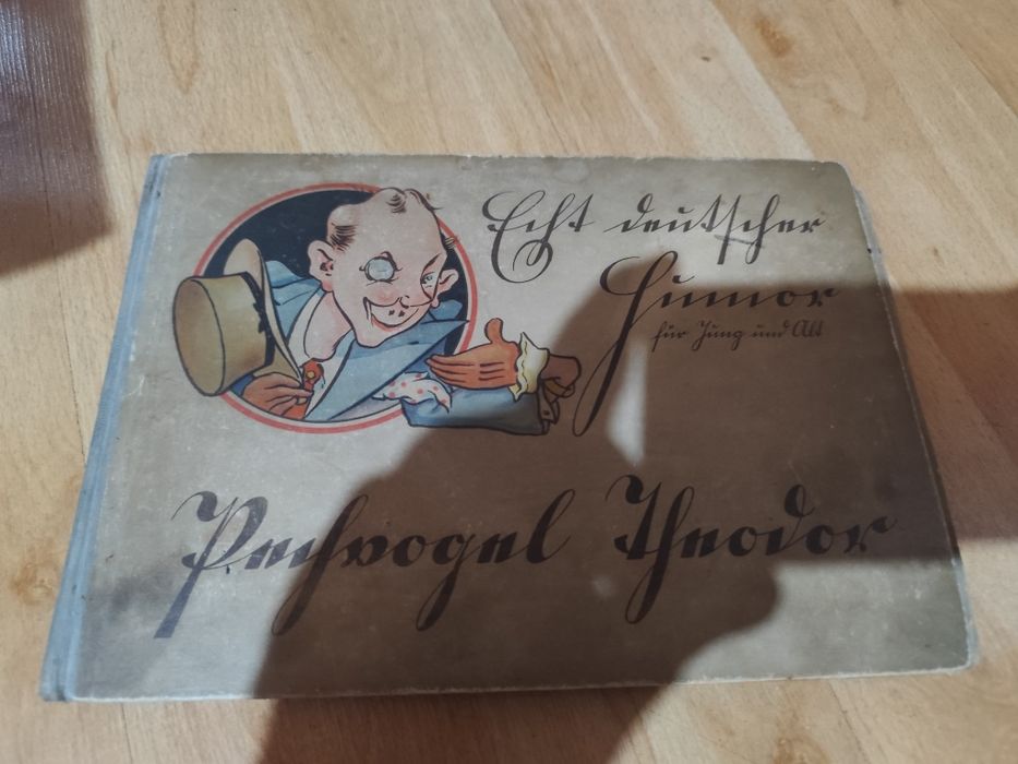 Стар албум с цигарени картинки 30/40те години