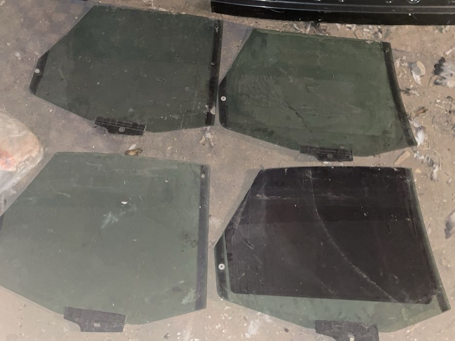 Стёкла на Ауди C4 100,А6