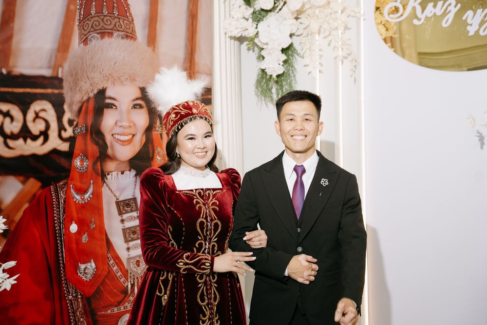 Ұзату көйлек, платье на ұзату