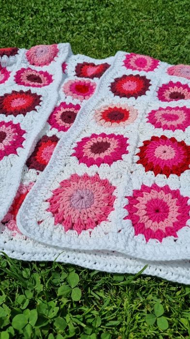 Cardigan crosetat manual, mărimea S