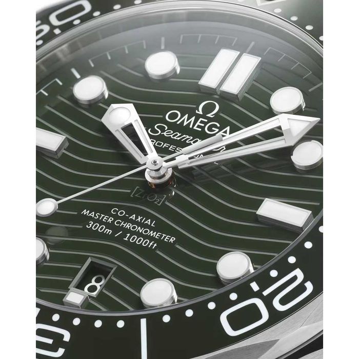 Omega Seamaster Diver 300M Green - чисто нов мъжки часовник