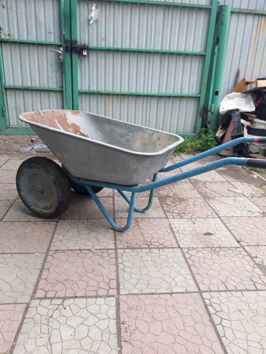 Продам тележку мощная.
