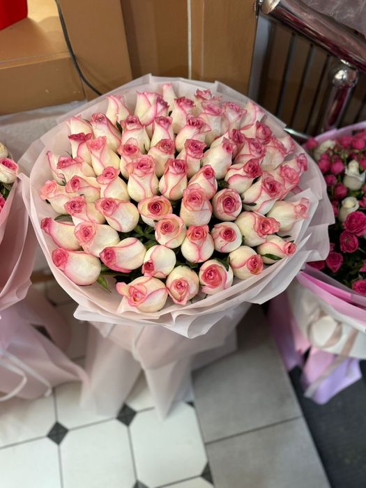 Melis flowers 51 роза букеты цветы