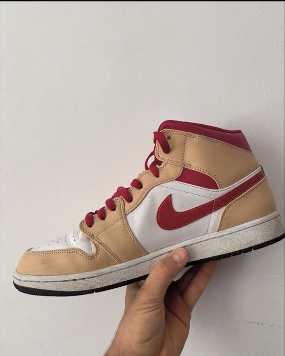 Обувки Jordan 1 Mid Номер 47