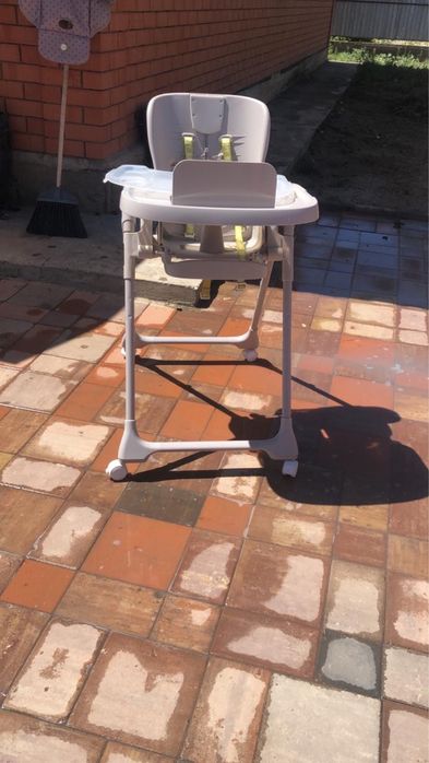 продам детский столик