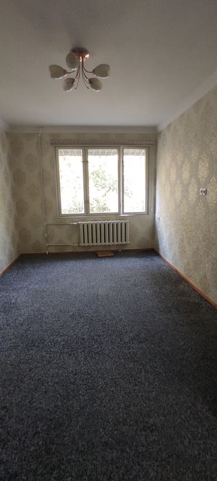 Mirzo Ulugbek metrosiga yaqin joylashuvda 3 xonali kvartira