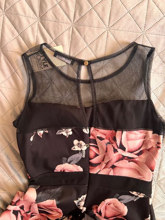 Нова флорална рокля