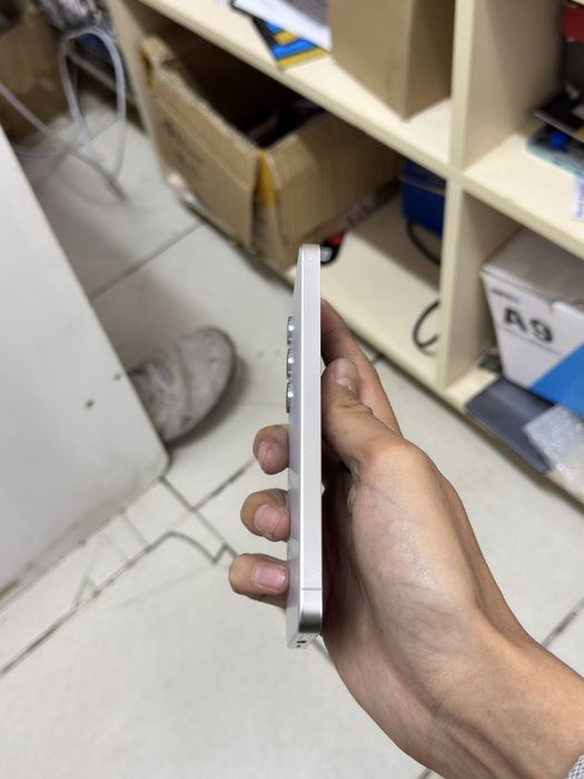 Samsung S24 8/128gb